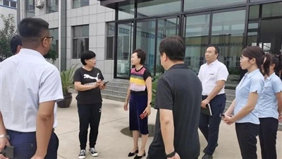 Įmonėje lankėsi Suizhongo apygardos Jungtinis fronto darbo skyrius Qi Li ir j...